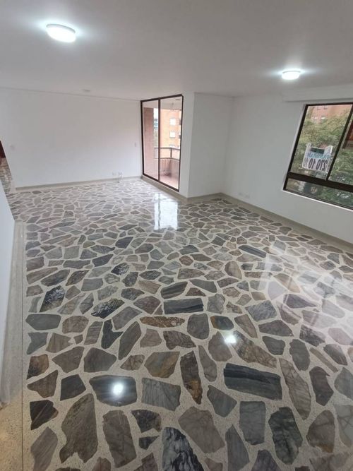 Apartamento de 3 alcobas en arriendo en Las Lomas, Medellín, 143 m² · foto 17 de 20