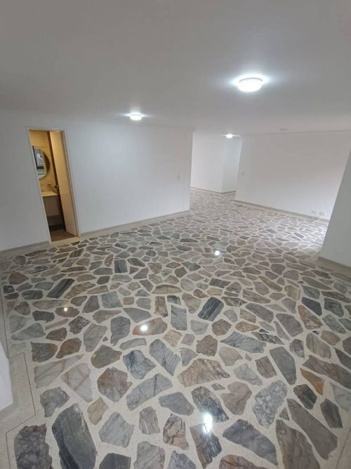 Apartamento de 3 alcobas en arriendo en Las Lomas, Medellín, 143 m² · foto 18 de 20