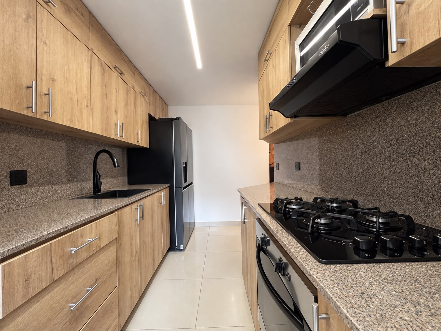 Apartamento en arriendo en El Poblado, Medellín · foto 7 de 18