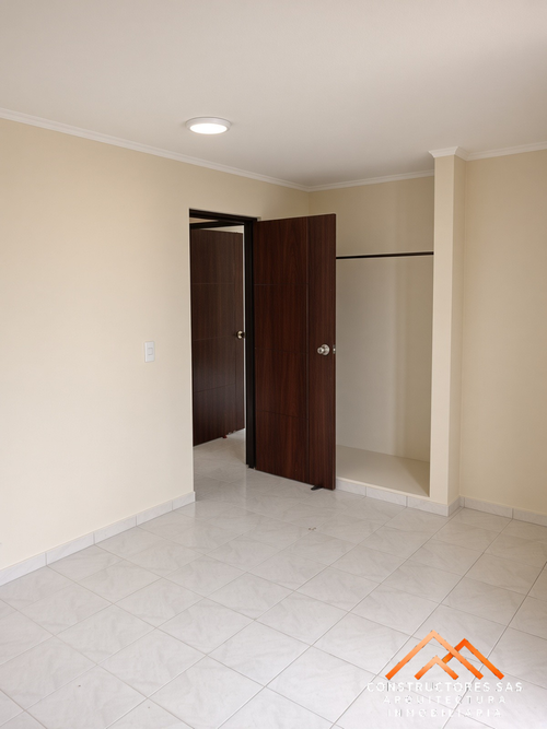 Casa de 6 alcobas en venta en La Francia, Ibagué, 205 m² · foto 4 de 23