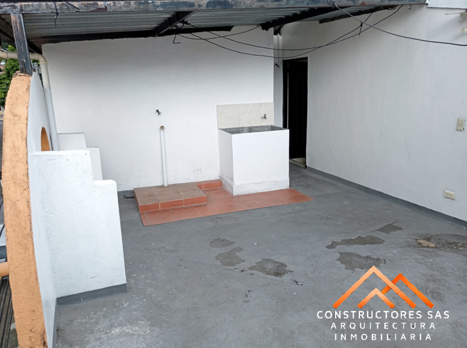 Casa de 6 alcobas en venta en La Francia, Ibagué, 205 m² · foto 10 de 23