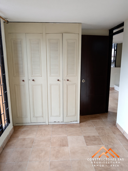 Casa de 6 alcobas en venta en La Francia, Ibagué, 205 m² · foto 17 de 23