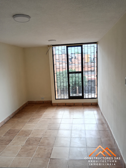 Casa de 6 alcobas en venta en La Francia, Ibagué, 205 m² · foto 21 de 23