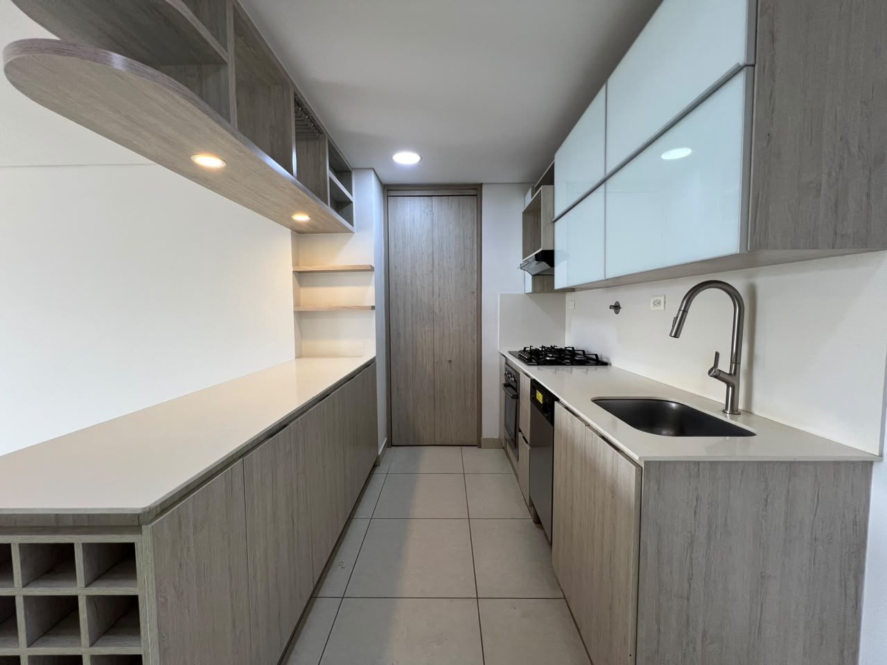 Apartamento en arriendo en Villa Carlota, Medellín · foto 2 de 20