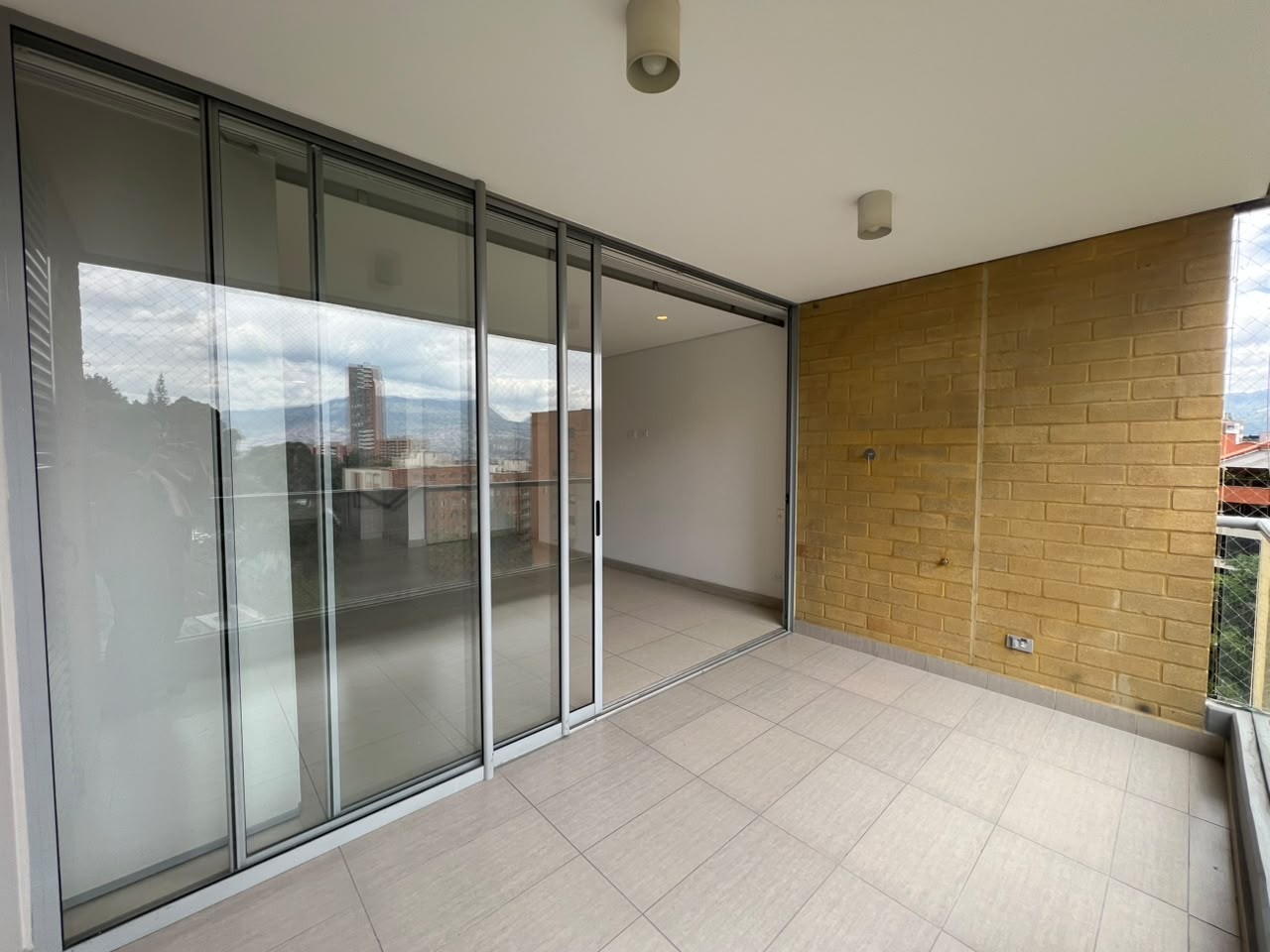 Apartamento en arriendo en Villa Carlota, Medellín · foto 20 de 20