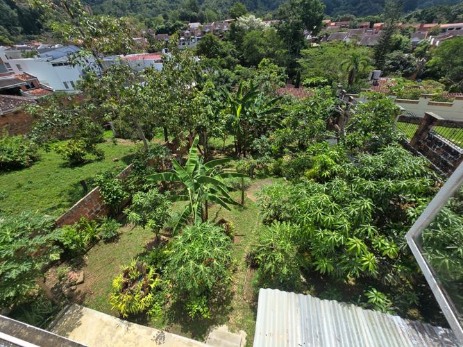 Casa de 8 alcobas en venta en Lagos Del Cacique, Bucaramanga, 580 m² · foto 11 de 17