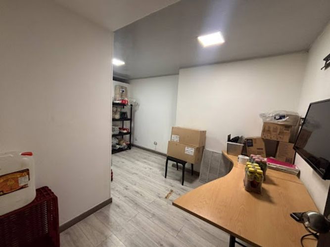 Oficina en arriendo en Patio Bonito, Medellín, 50 m² · foto 5 de 7