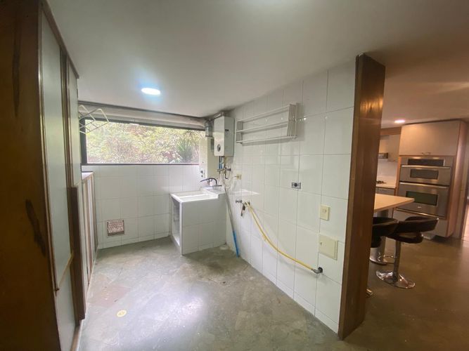 Apartamento de 3 alcobas en venta en Los Rosales, Bogotá, 337 m² · foto 9 de 16