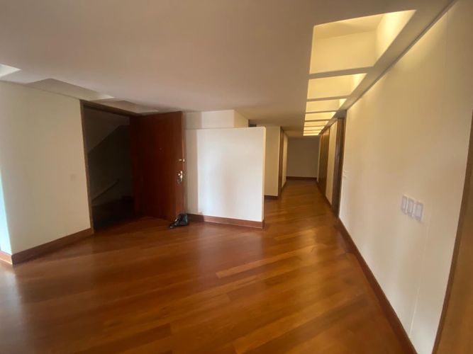 Apartamento de 3 alcobas en venta en Los Rosales, Bogotá, 337 m² · foto 10 de 16
