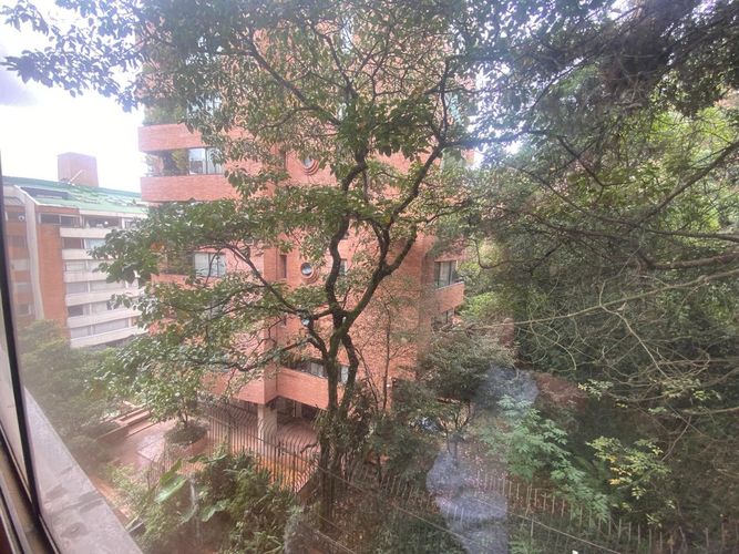 Apartamento de 3 alcobas en venta en Los Rosales, Bogotá, 337 m² · foto 15 de 16