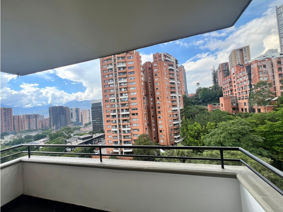 Apartamento en arriendo en Castropol, Medellín · foto 4 de 14
