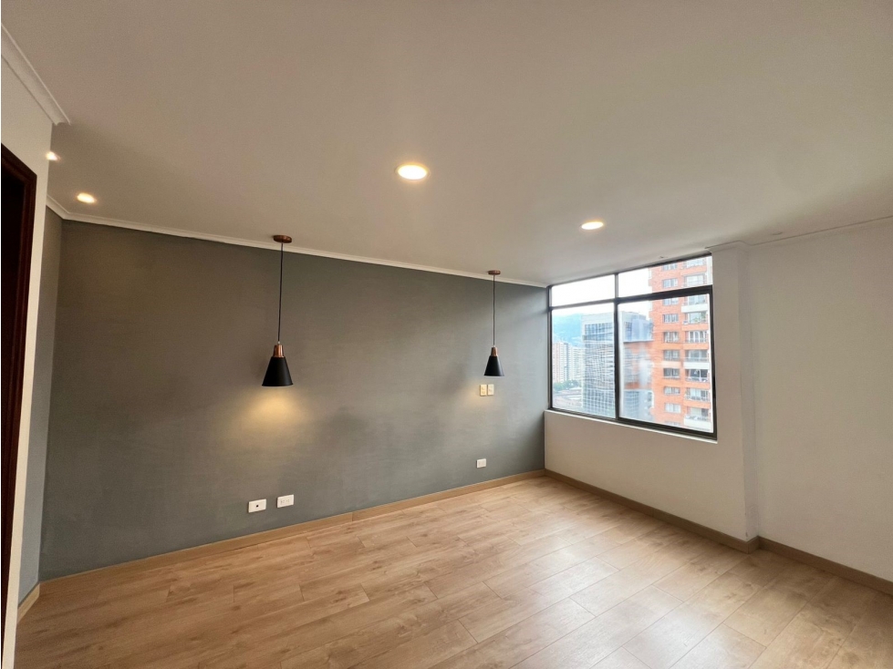 Apartamento en arriendo en Castropol, Medellín · foto 12 de 14