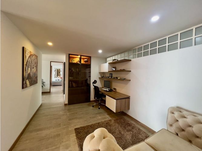 Apartamento de 4 alcobas en venta en Loma De Las Brujas, Envigado, 260 m² · foto 6 de 24