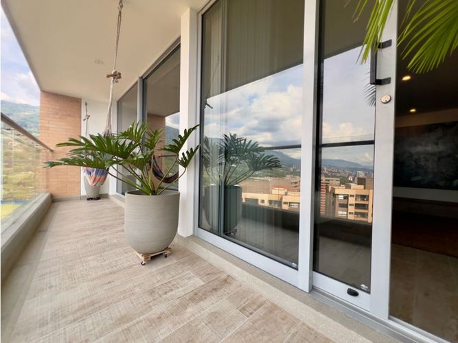 Apartamento de 4 alcobas en venta en Loma De Las Brujas, Envigado, 260 m² · foto 8 de 24