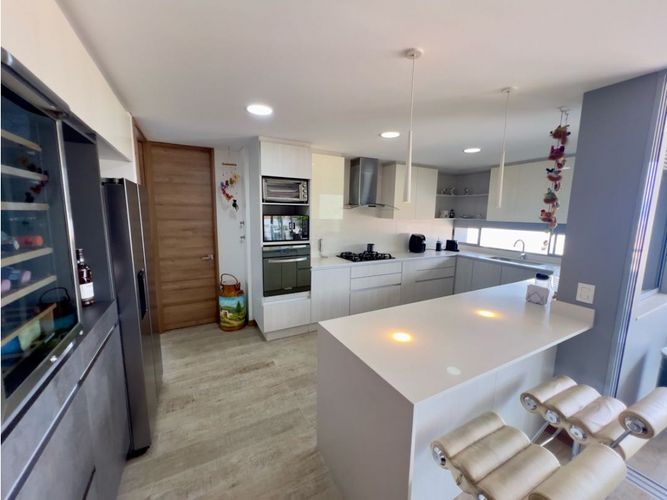 Apartamento de 4 alcobas en venta en Loma De Las Brujas, Envigado, 260 m² · foto 14 de 24