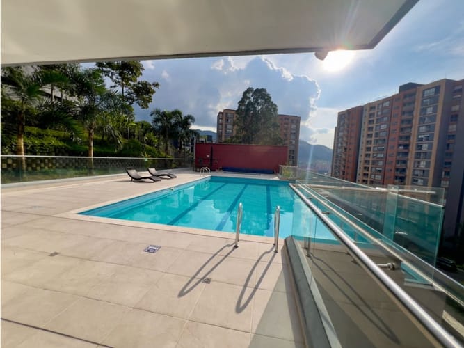 Apartamento de 4 alcobas en venta en Loma De Las Brujas, Envigado, 260 m² · foto 16 de 24