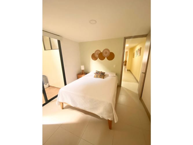 Apartamento de 2 alcobas en venta en Laureles, Medellín, 89 m² · foto 6 de 12