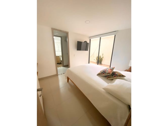 Apartamento de 2 alcobas en venta en Laureles, Medellín, 89 m² · foto 7 de 12