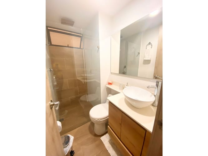 Apartamento de 2 alcobas en venta en Laureles, Medellín, 89 m² · foto 10 de 12