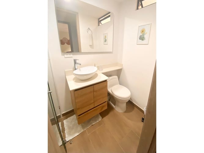 Apartamento de 2 alcobas en venta en Laureles, Medellín, 89 m² · foto 11 de 12