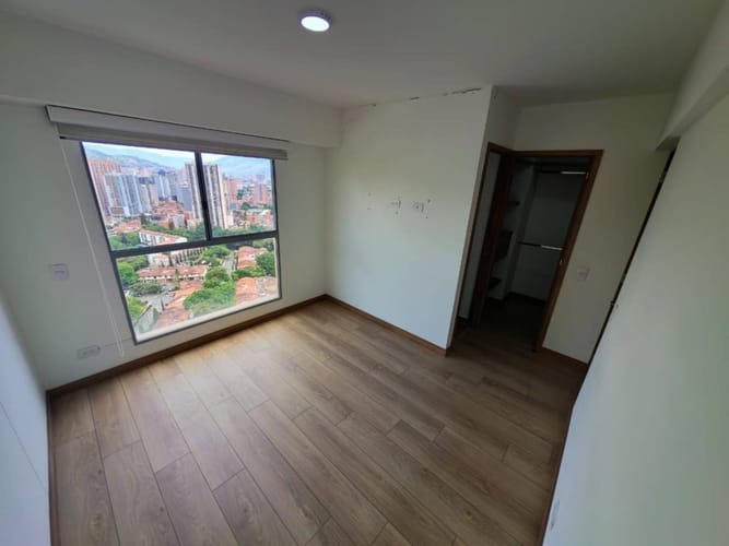 Apartamento de 2 alcobas en arriendo en Las Lomitas, Sabaneta, 68 m² · foto 11 de 15