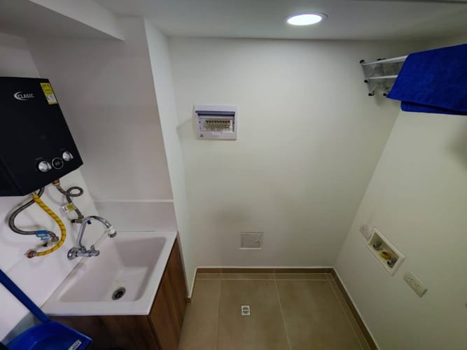 Apartamento de 2 alcobas en arriendo en Las Lomitas, Sabaneta, 68 m² · foto 15 de 15