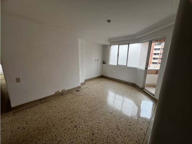 Apartamento de 4 alcobas en venta en Laureles, Medellín, 216 m² · foto 3 de 24