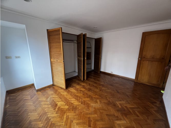 Apartamento de 4 alcobas en venta en Laureles, Medellín, 216 m² · foto 7 de 24