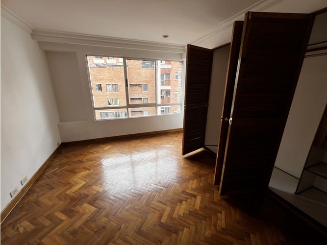 Apartamento de 4 alcobas en venta en Laureles, Medellín, 216 m² · foto 11 de 24