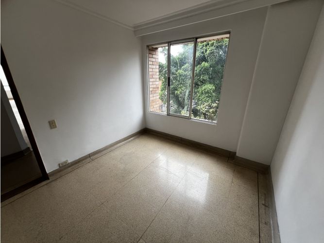 Apartamento de 4 alcobas en venta en Laureles, Medellín, 216 m² · foto 14 de 24