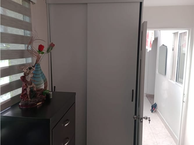 Apartamento de 3 alcobas en venta en Loma De Los Bernal, Medellín, 103 m² · foto 7 de 15