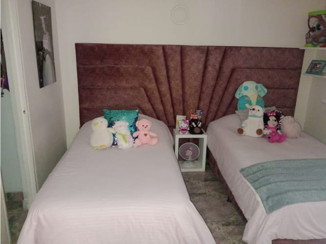 Apartamento de 3 alcobas en venta en Loma De Los Bernal, Medellín, 103 m² · foto 8 de 15