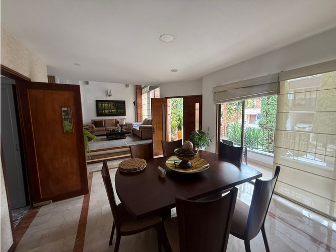 Casa de 5 alcobas en venta en San Jose, Sabaneta, 340 m² · foto 3 de 24