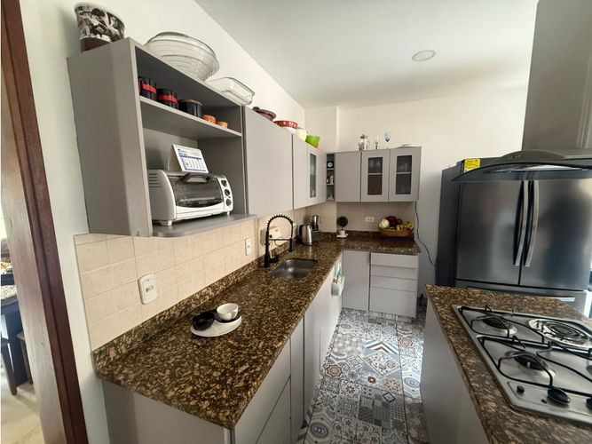 Casa de 5 alcobas en venta en San Jose, Sabaneta, 340 m² · foto 4 de 24