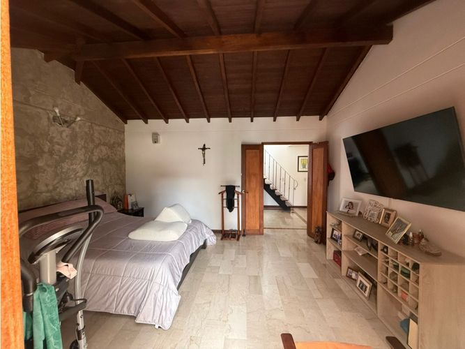 Casa de 5 alcobas en venta en San Jose, Sabaneta, 340 m² · foto 8 de 24