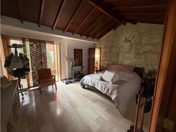 Casa de 5 alcobas en venta en San Jose, Sabaneta, 340 m² · foto 15 de 24