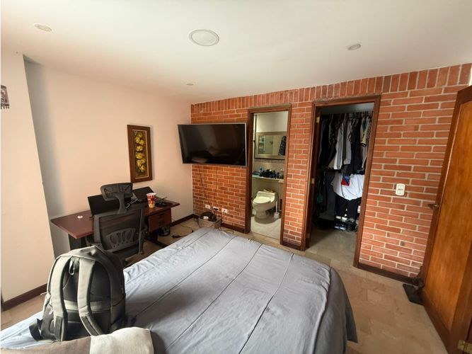 Casa de 5 alcobas en venta en San Jose, Sabaneta, 340 m² · foto 17 de 24