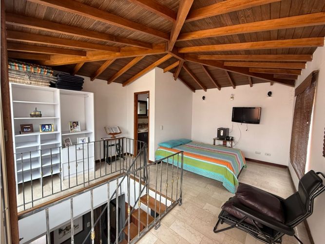 Casa de 5 alcobas en venta en San Jose, Sabaneta, 340 m² · foto 21 de 24