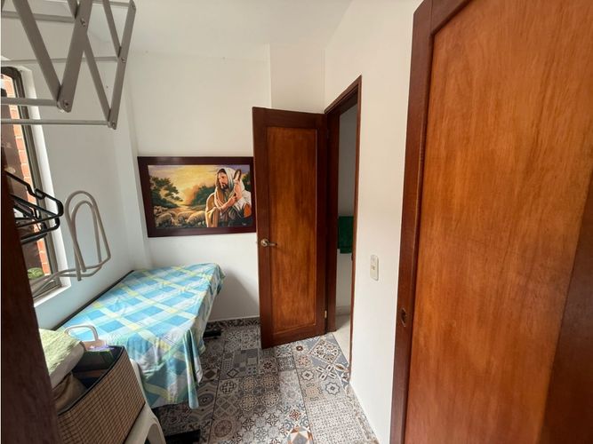 Casa de 5 alcobas en venta en San Jose, Sabaneta, 340 m² · foto 22 de 24