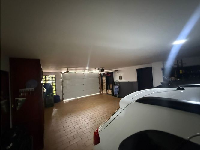 Casa de 5 alcobas en venta en San Jose, Sabaneta, 340 m² · foto 23 de 24