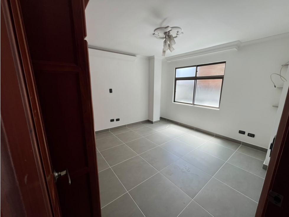 Apartamento en venta en La Candelaria, Medellín · foto 10 de 12
