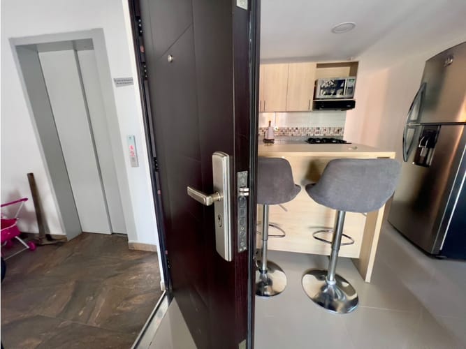 Apartamento de 4 alcobas en venta en Laureles, Medellín, 135 m² · foto 7 de 19