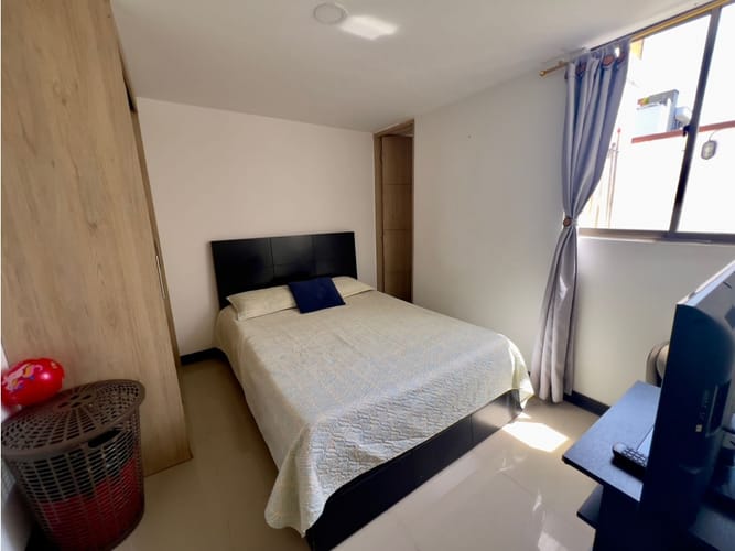 Apartamento de 4 alcobas en venta en Laureles, Medellín, 135 m² · foto 12 de 19