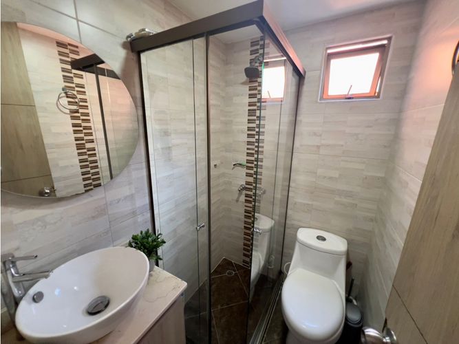 Apartamento de 4 alcobas en venta en Laureles, Medellín, 135 m² · foto 13 de 19