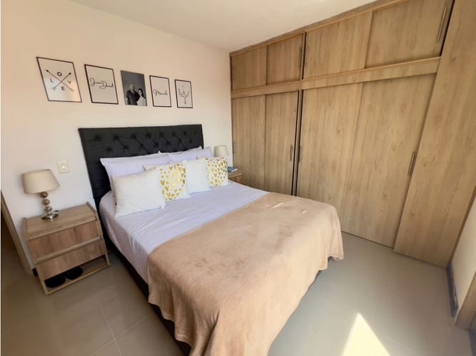 Apartamento de 4 alcobas en venta en Laureles, Medellín, 135 m² · foto 15 de 19