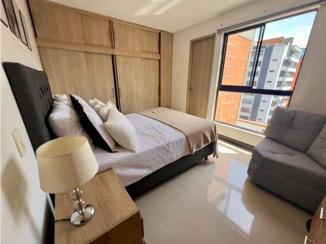 Apartamento de 4 alcobas en venta en Laureles, Medellín, 135 m² · foto 16 de 19