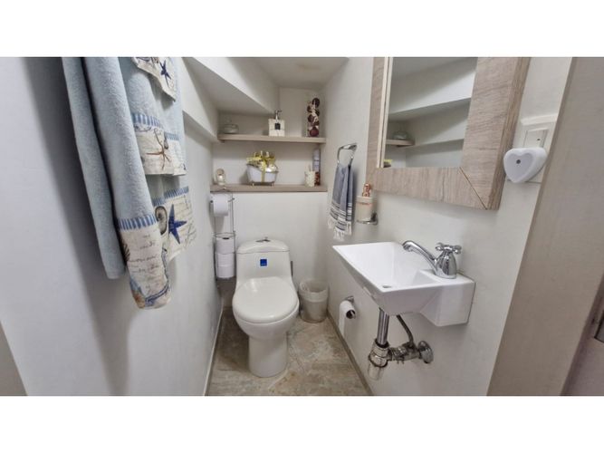 Casa de 3 alcobas en venta en Loma De Los Bernal, Medellín, 130 m² · foto 15 de 19