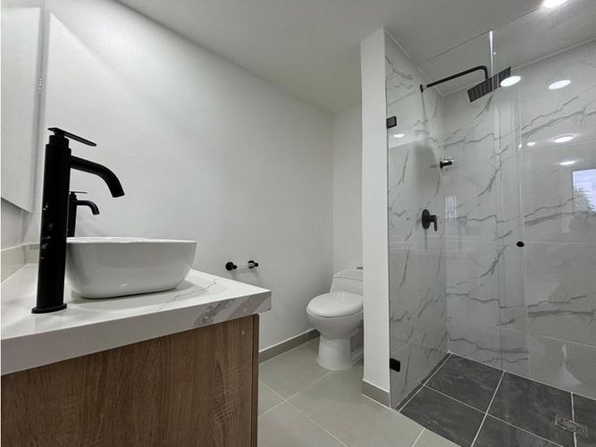 Apartamento de 3 alcobas en venta en El Diamante No. 2, Medellín, 85 m² · foto 8 de 13