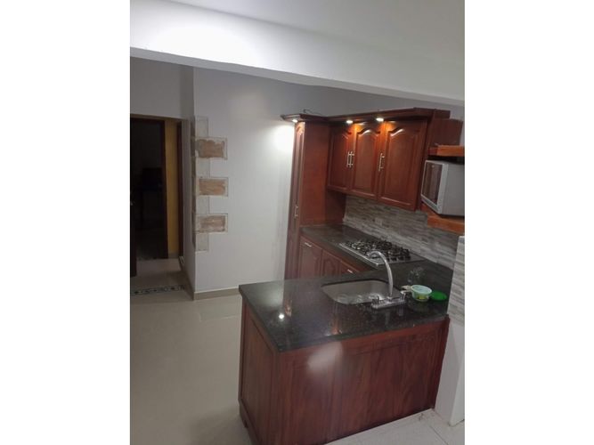 Casa de 6 alcobas en venta en Belén Aliadas, Medellín, 220 m² · foto 5 de 14
