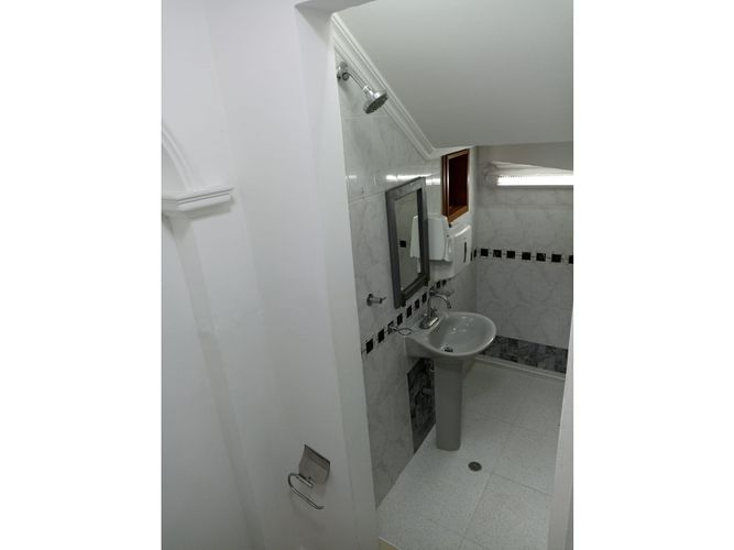 Casa de 6 alcobas en venta en Belén Aliadas, Medellín, 220 m² · foto 14 de 14